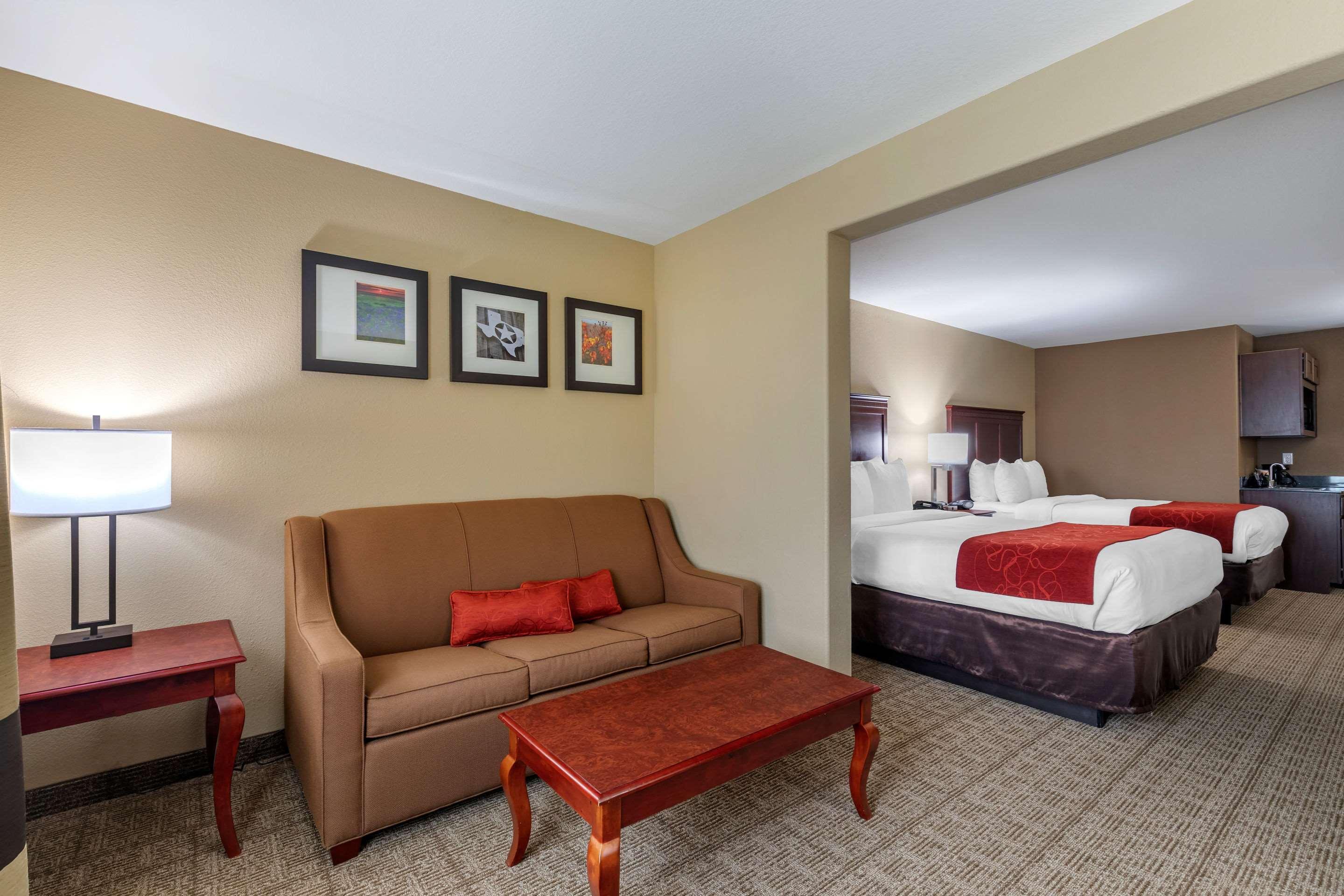 Comfort Suites Ennis Extérieur photo