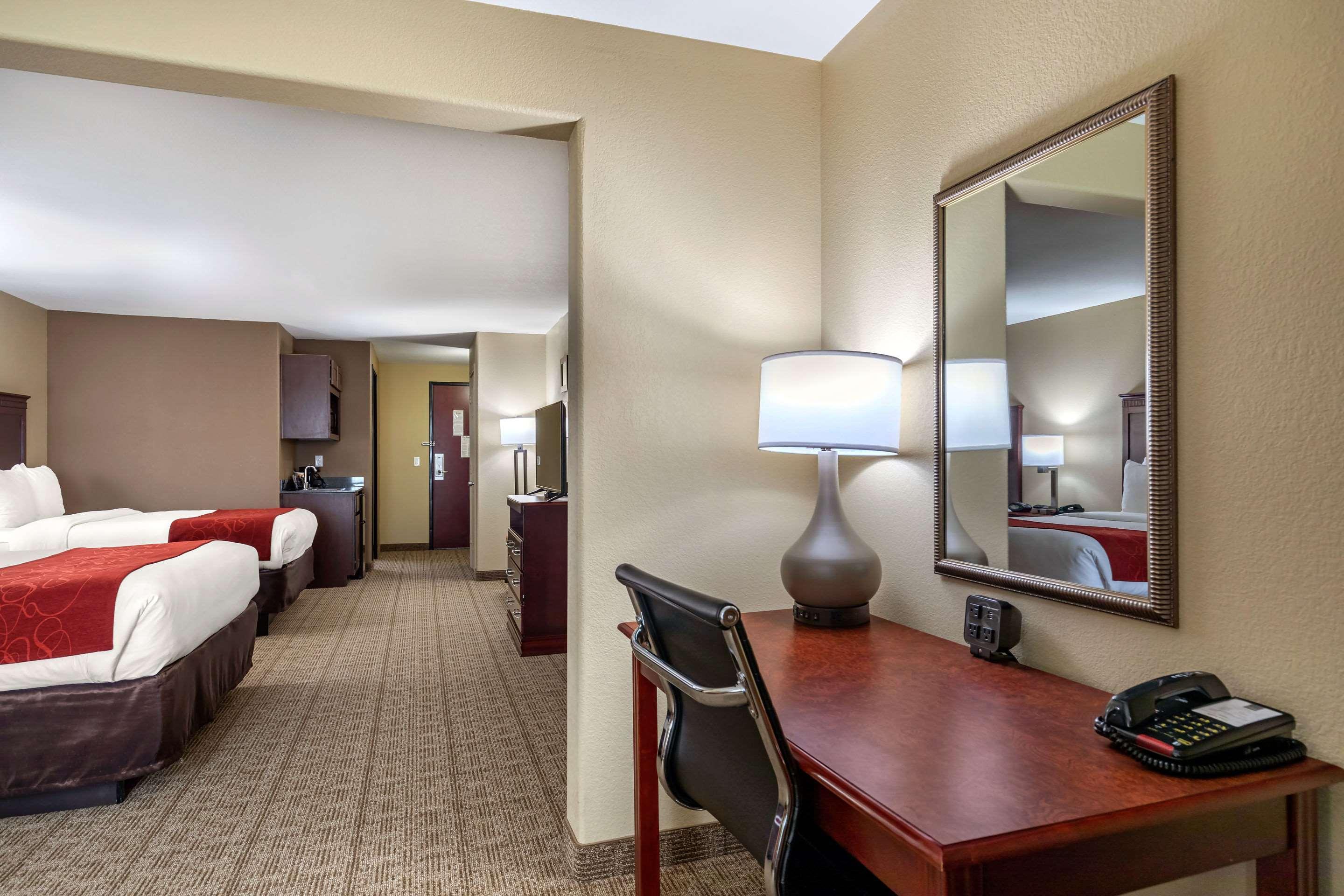 Comfort Suites Ennis Extérieur photo
