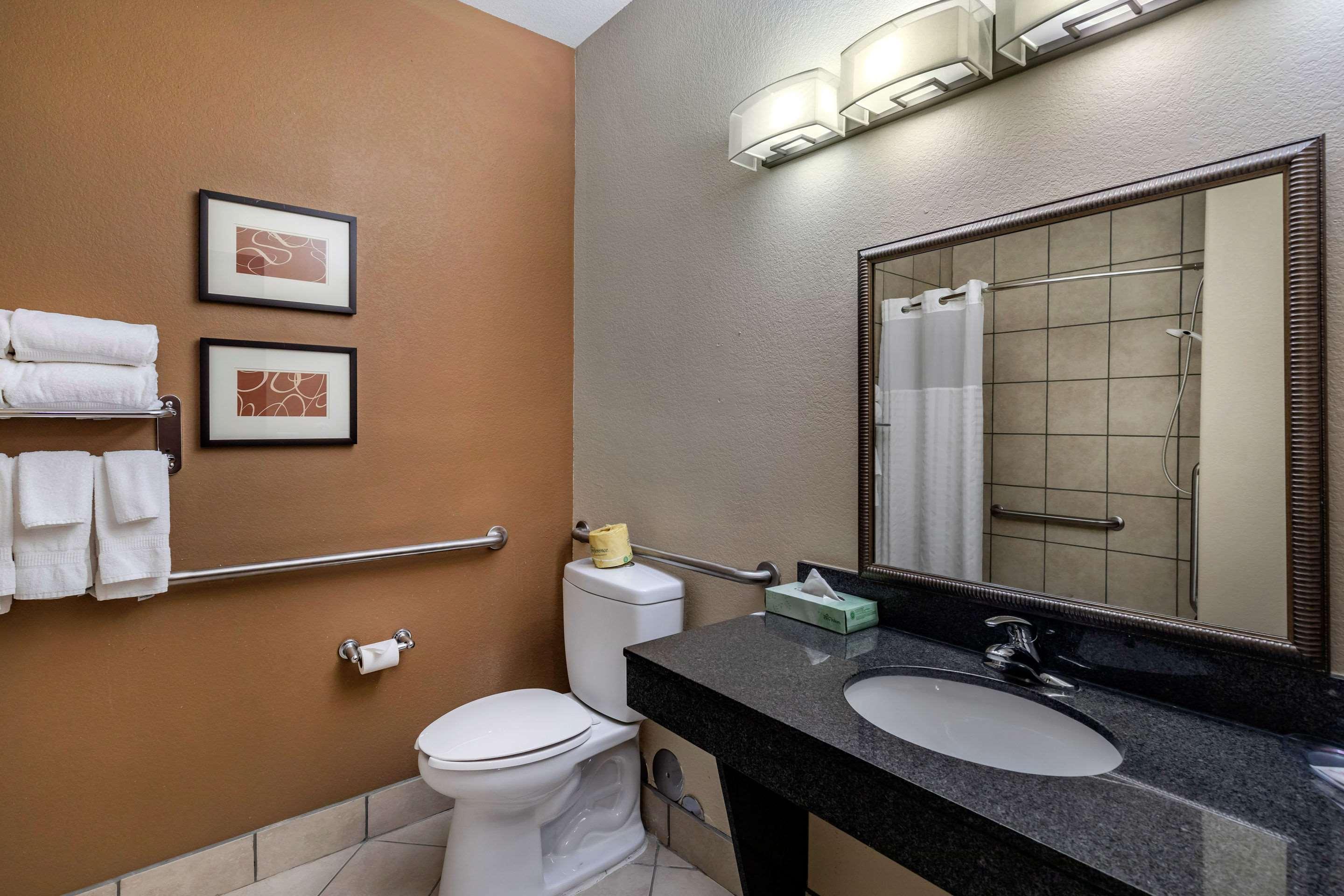 Comfort Suites Ennis Extérieur photo