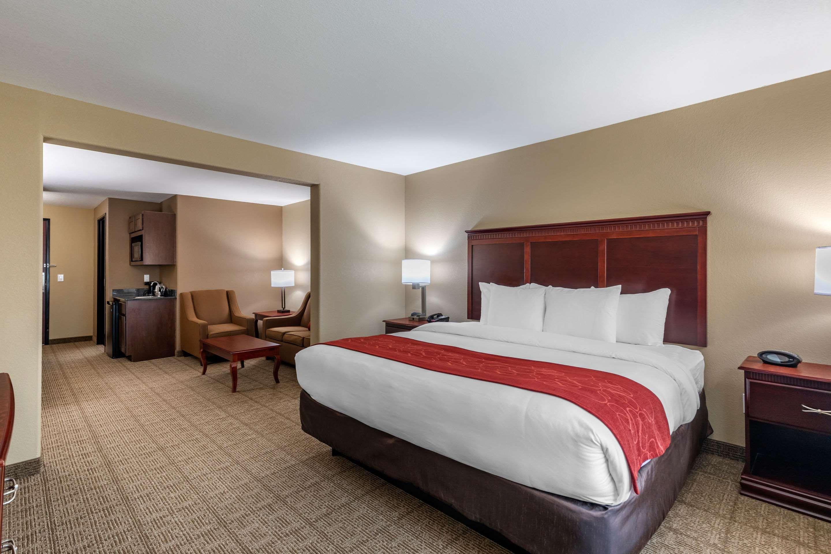 Comfort Suites Ennis Extérieur photo