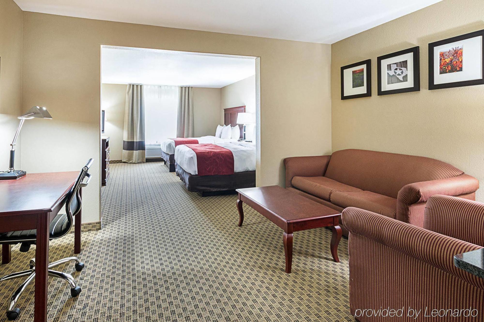 Comfort Suites Ennis Extérieur photo